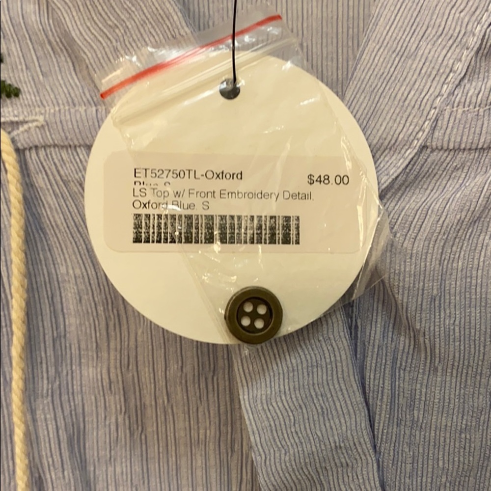 Blouse - Picture 2 of 3